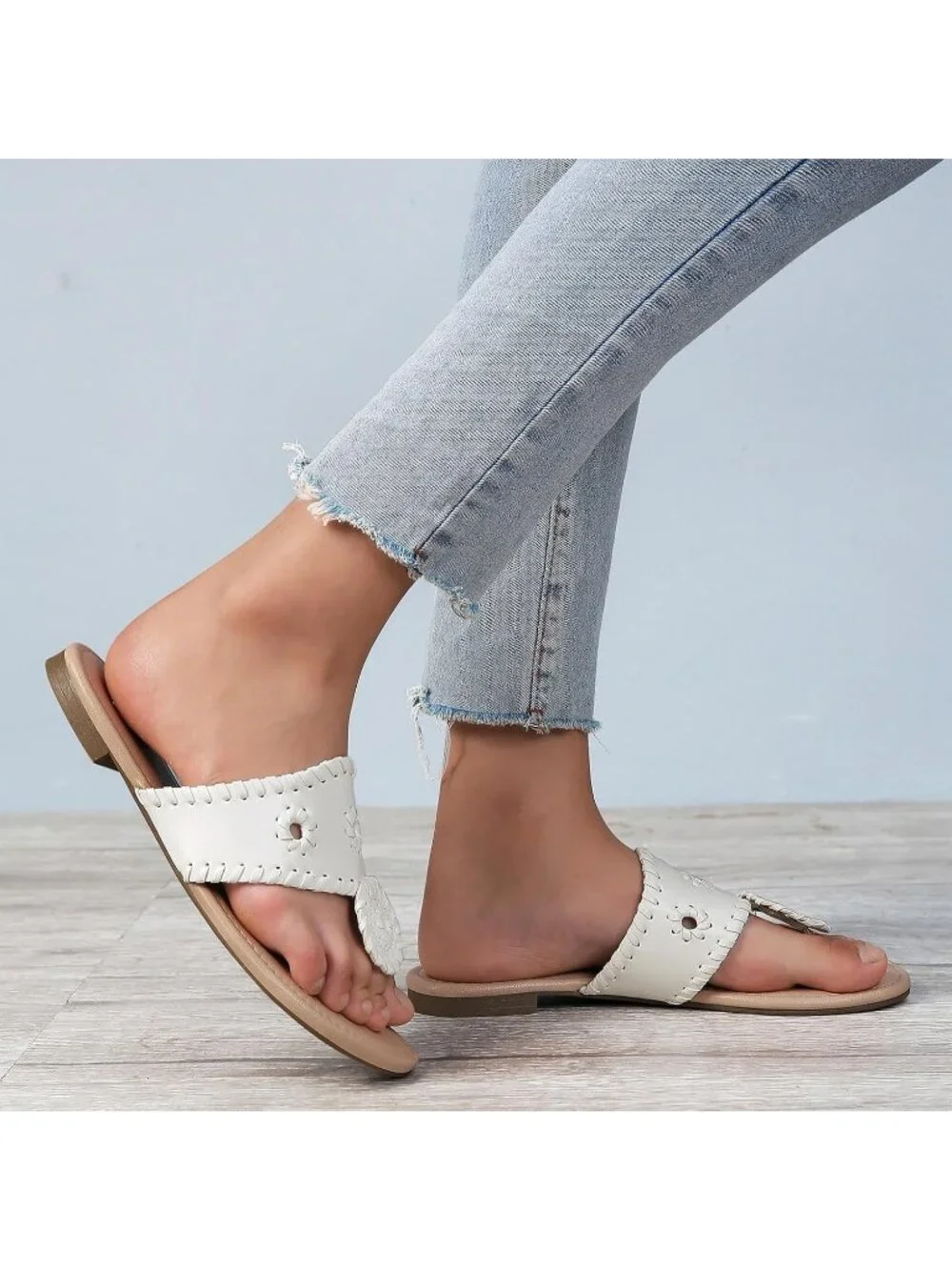 Women's White Flats Wide Band Flip Flops Cushioned Insole Summer Brunch Sandals